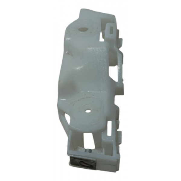 Guia Parachoque Dianteiro Direito Chevrolet Onix 