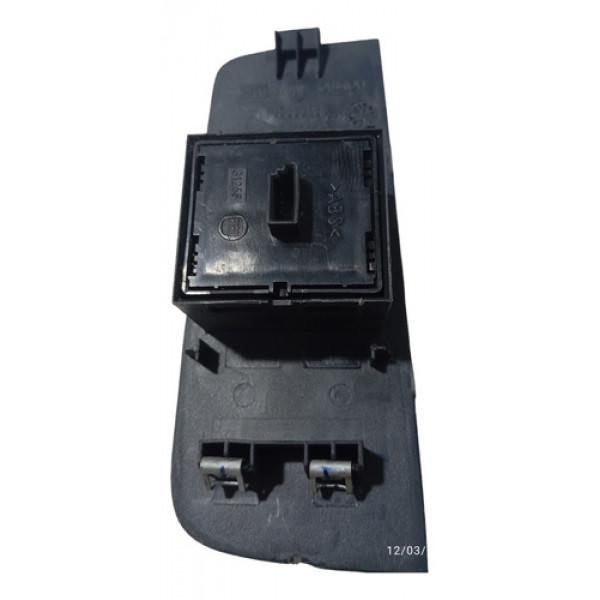 Botão Vidro Elétrico Central Fiat Strada 2012