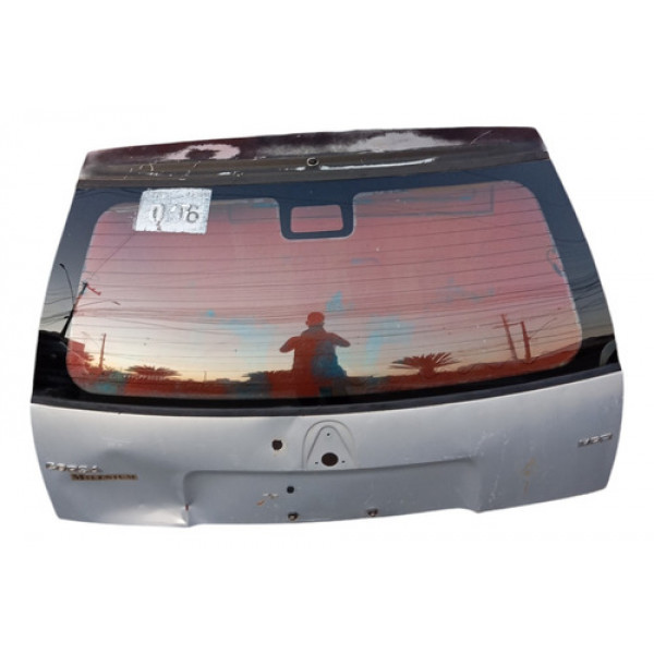 Tampa Traseira Chevrolet Corsa 