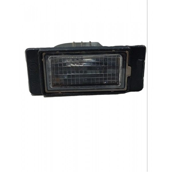 Luz De Placa Onix Tracker 2020 A 2023 