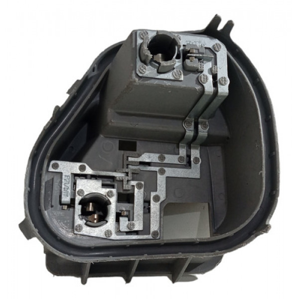 Circuito Lanterna Traseira Esquerda Volkswagen Voyage V6 