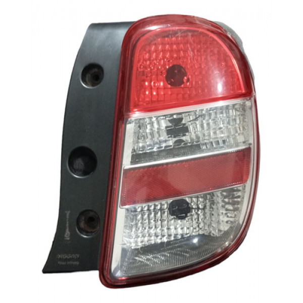 Lanterna Traseira Direita Nissan March 2011 A 2015