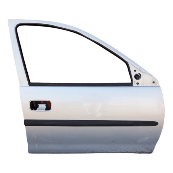 Porta Dianteira Direita Corsa 1996 A 2017 