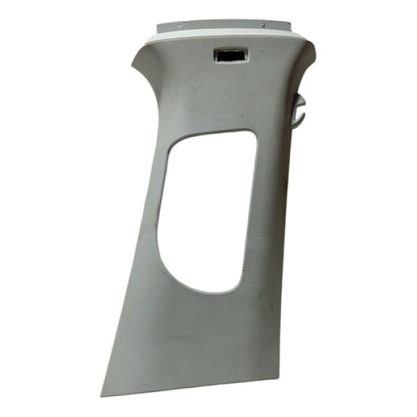 Moldura Coluna Direita Volkswagen Jetta 2012