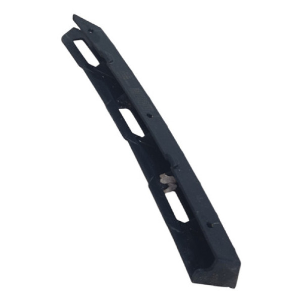 Guia Suporte Parachoque Dianteiro Lado Direito 